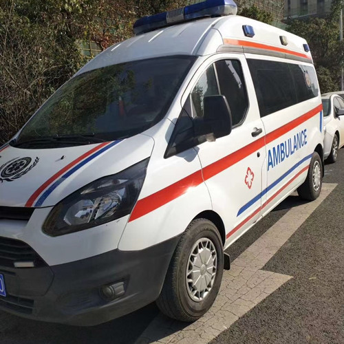 齐齐哈尔品质救护车出租,为您的健康出行负责